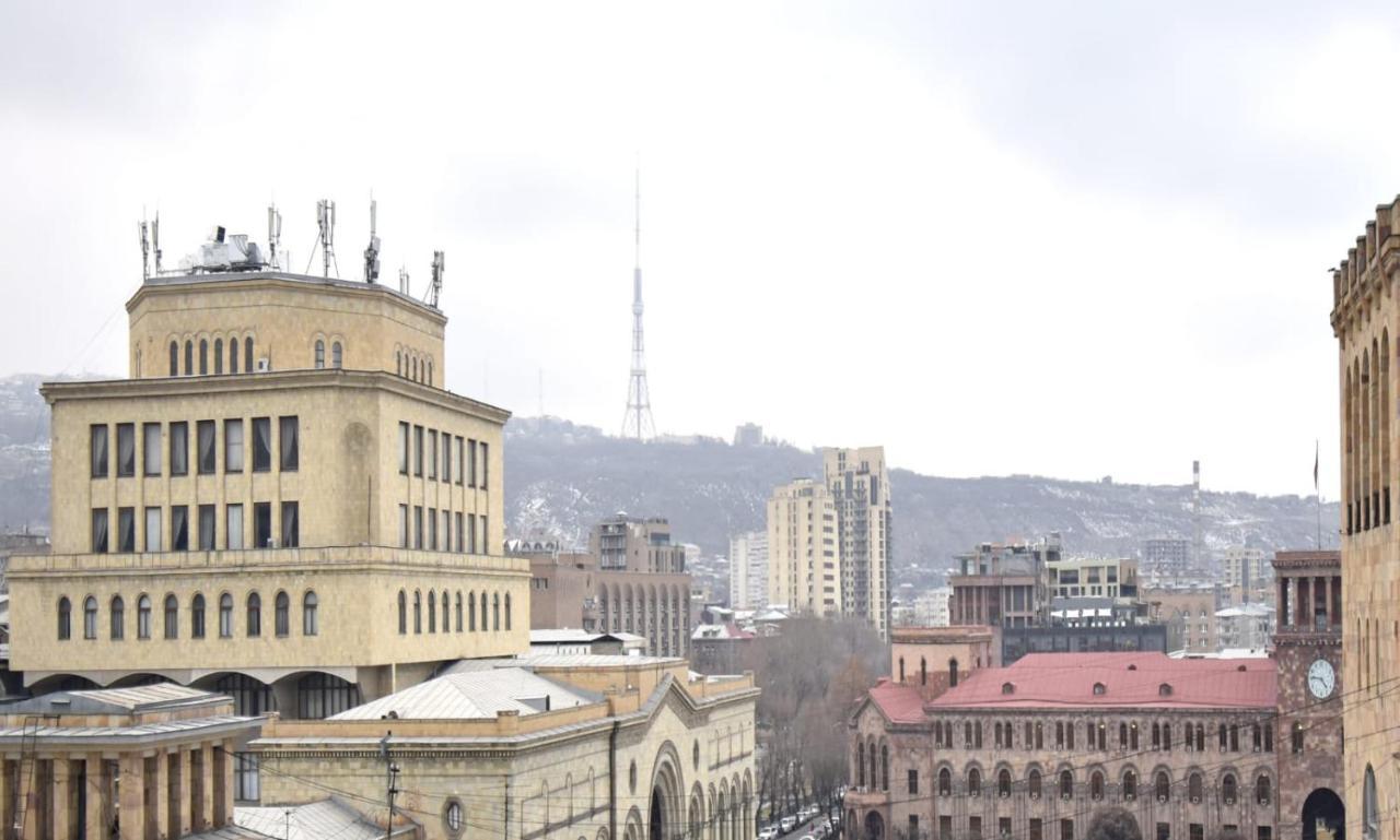 Byuzand7 New Building In Republic Square 耶烈万 外观 照片